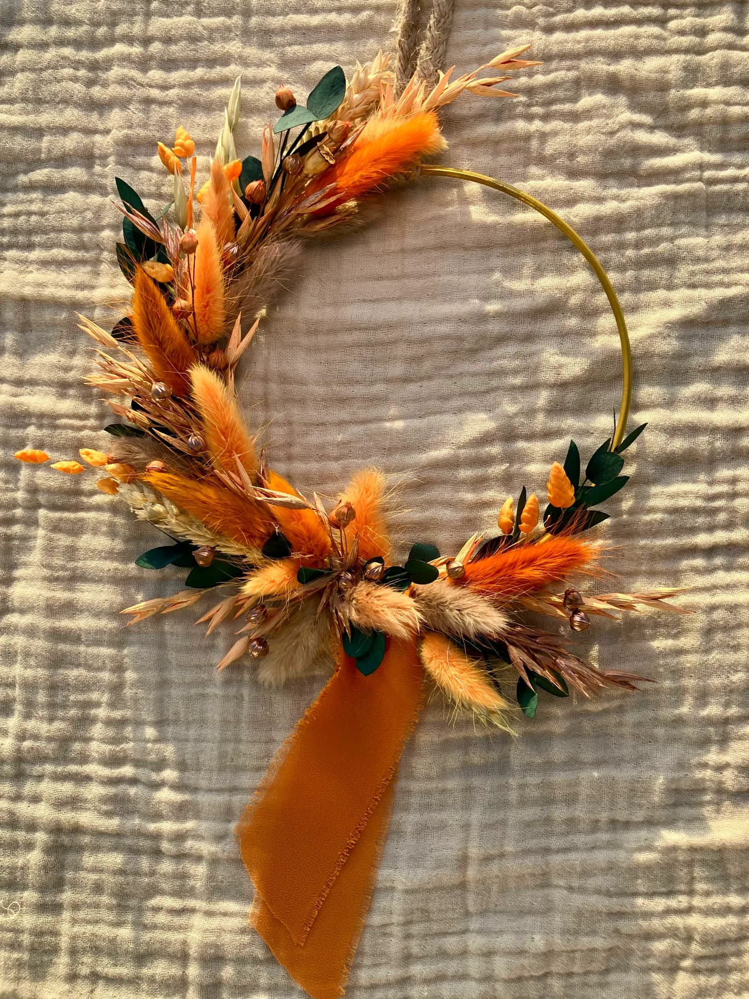 Orange und Hafergras